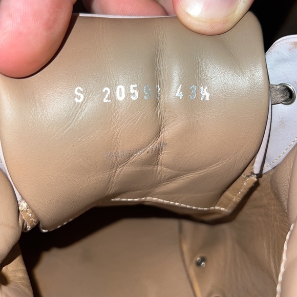 Neiman Marcus Gianvito Rossi Luxury Brand Shoe in great condition! - Picture 7 of 9